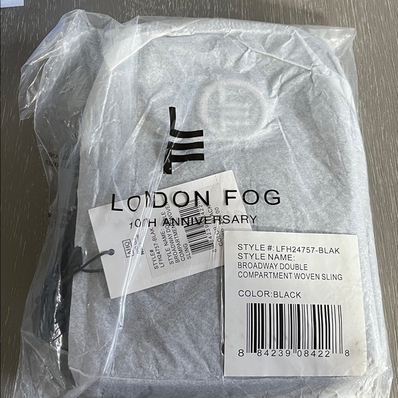 London Fog Broadway Double Compartment Woven Sling Crossbody Bag - Black NWT - Picture 4 of 4